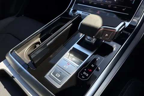 KY26CJE Audi Q8 SUV S line TDI quattro 286 PS tiptronic Thumbnail #24