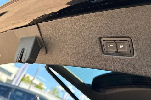 KY26CJE Audi Q8 SUV S line TDI quattro 286 PS tiptronic Thumbnail #41