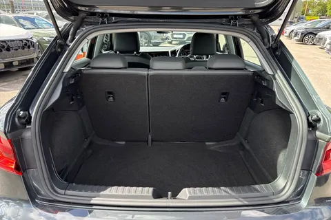 6 of 47 for Audi A1 Sport 30 TFSI 116 PS 6-speed