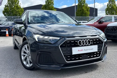 8 of 47 for Audi A1 Sport 30 TFSI 116 PS 6-speed