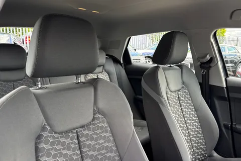 23 of 47 for Audi A1 Sport 30 TFSI 116 PS 6-speed