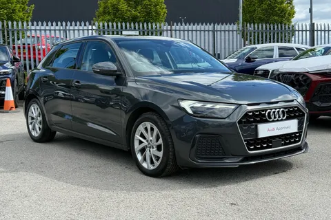 44 of 47 for Audi A1 Sport 30 TFSI 116 PS 6-speed