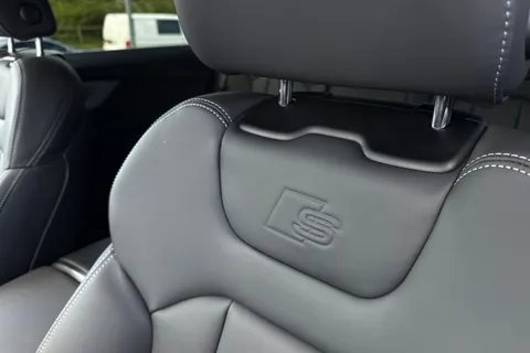 KR26HVB Audi Q8 SUV S line TFSI quattro 340 PS tiptronic Thumbnail #36