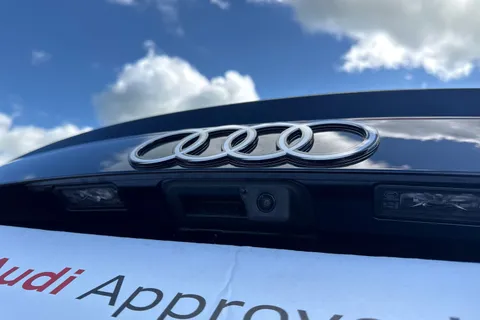 KR26HVB Audi Q8 SUV S line TFSI quattro 340 PS tiptronic Thumbnail #40