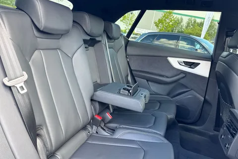 KR26HVB Audi Q8 SUV S line TFSI quattro 340 PS tiptronic Thumbnail #43