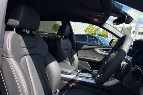 KR26HVB Audi Q8 SUV S line TFSI quattro 340 PS tiptronic Thumbnail #46