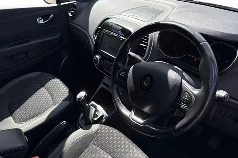 MJ67TKO Renault Captur 0.9 TCE 90 Dynamique S Nav 5dr Thumbnail #7