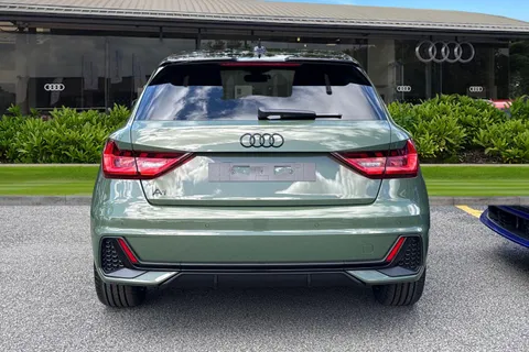  Audi A1 1.5 TFSI 35 Black Edition Sportback S Tronic Euro 6 (s/s) 5dr Thumbnail #5