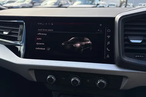  Audi A1 1.5 TFSI 35 Black Edition Sportback S Tronic Euro 6 (s/s) 5dr Thumbnail #28