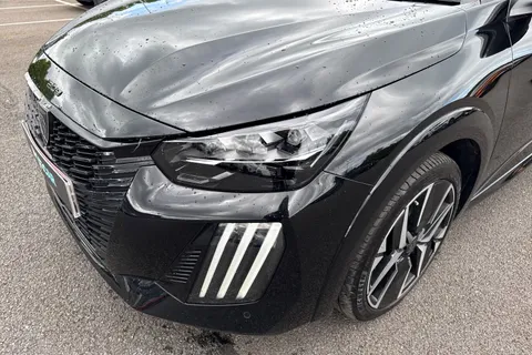 25 of 66 for PEUGEOT 208 1.2 PureTech GT Euro 6 (s/s) 5dr