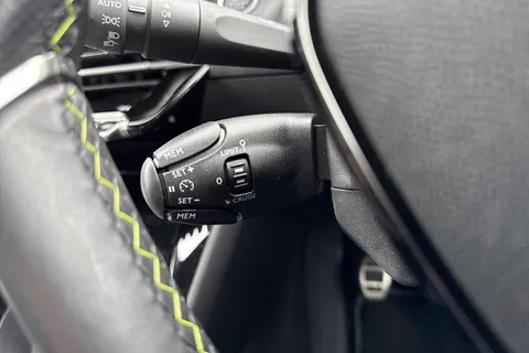 40 of 66 for PEUGEOT 208 1.2 PureTech GT Euro 6 (s/s) 5dr