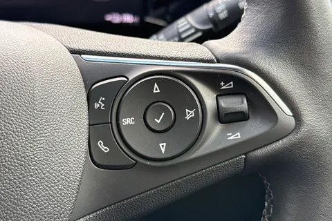 NG72WMA Vauxhall Mokka Electric 50kWh GS Auto 5dr Thumbnail #35