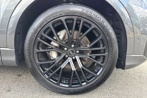 Audi Q8 3.0 TDI V6 Black Edition Tiptronic quattro Euro 6 (s/s) 5dr Thumbnail #7