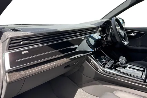 Audi Q8 3.0 TDI V6 Black Edition Tiptronic quattro Euro 6 (s/s) 5dr Thumbnail #9