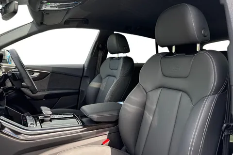 Audi Q8 3.0 TDI V6 Black Edition Tiptronic quattro Euro 6 (s/s) 5dr Thumbnail #11