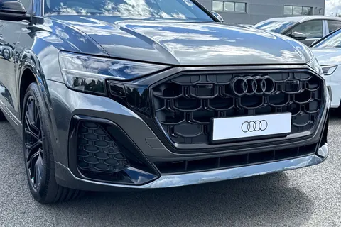 Audi Q8 3.0 TDI V6 Black Edition Tiptronic quattro Euro 6 (s/s) 5dr Thumbnail #17