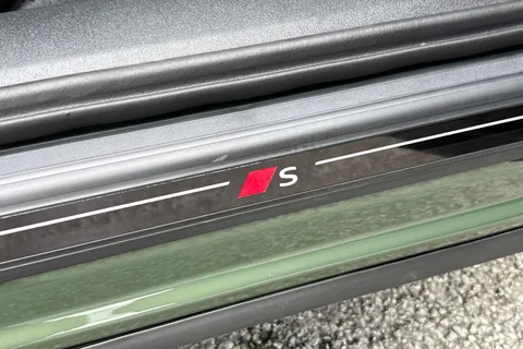  Audi SQ5 3.0 TFSI S Vorsprung S Tronic quattro Euro 6 (s/s) 5dr Thumbnail #42