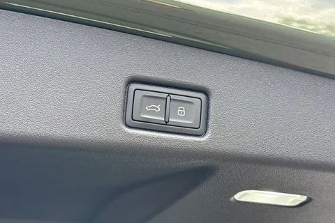  Audi SQ5 3.0 TFSI S Vorsprung S Tronic quattro Euro 6 (s/s) 5dr Thumbnail #48