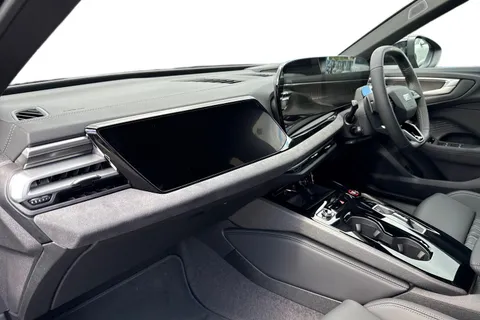 Audi S5 Avant 3.0 TFSI Black Edition S Tronic quattro Euro 6 (s/s) 5dr Thumbnail #14