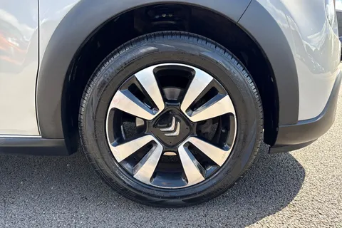 10 of 63 for Citroën C3 1.2 PureTech Feel Euro 6 5dr