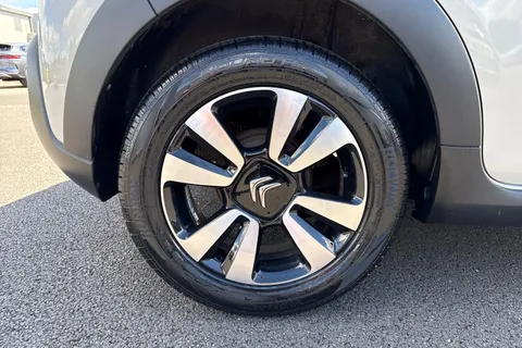11 of 63 for Citroën C3 1.2 PureTech Feel Euro 6 5dr
