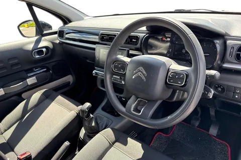 14 of 63 for Citroën C3 1.2 PureTech Feel Euro 6 5dr