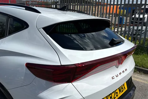 8 of 43 for CUPRA Formentor 1.5 eTSI V2 DSG Euro 6 (s/s) 5dr