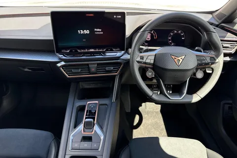 18 of 43 for CUPRA Formentor 1.5 eTSI V2 DSG Euro 6 (s/s) 5dr
