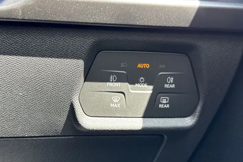 37 of 43 for CUPRA Formentor 1.5 eTSI V2 DSG Euro 6 (s/s) 5dr