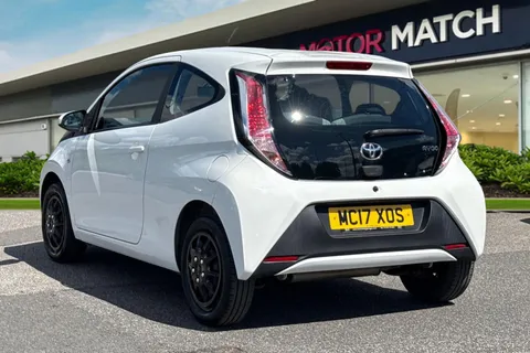 2 of 63 for Toyota Aygo 1.0 VVT-i x-play Euro 6 3dr