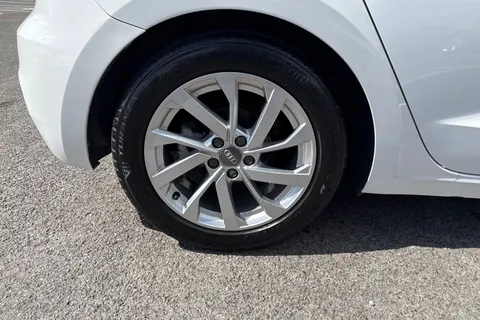 11 of 50 for Audi A1 Sport 30 TFSI 116 PS 6-speed