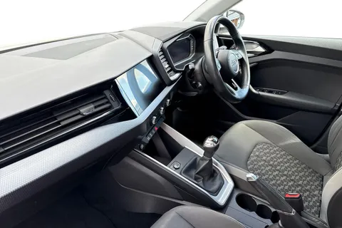 15 of 50 for Audi A1 Sport 30 TFSI 116 PS 6-speed