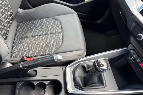 23 of 50 for Audi A1 Sport 30 TFSI 116 PS 6-speed