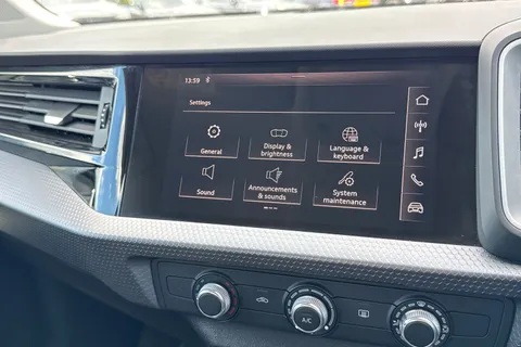 42 of 50 for Audi A1 Sport 30 TFSI 116 PS 6-speed