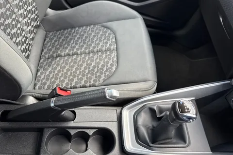 45 of 50 for Audi A1 Sport 30 TFSI 116 PS 6-speed