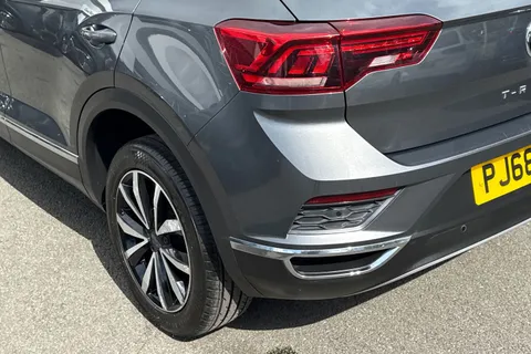 8 of 57 for VOLKSWAGEN T-ROC 1.0 TSI SEL 5dr