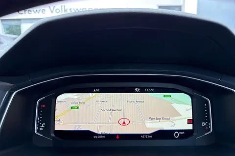 28 of 57 for VOLKSWAGEN T-ROC 1.0 TSI SEL 5dr