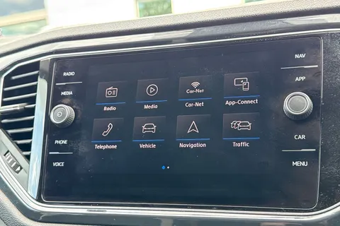 30 of 57 for VOLKSWAGEN T-ROC 1.0 TSI SEL 5dr
