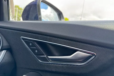 PY23CWC Audi Q2 Sport 30 TFSI  110 PS 6-speed Thumbnail #22