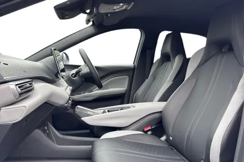 DU26VGR BYD Dolphin Surf 115kW Comfort 43kWh 5dr Auto Thumbnail #11