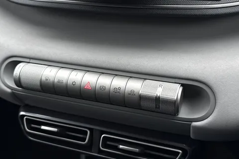 DU26VGR BYD Dolphin Surf 115kW Comfort 43kWh 5dr Auto Thumbnail #20