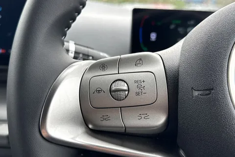 DU26VGR BYD Dolphin Surf 115kW Comfort 43kWh 5dr Auto Thumbnail #42