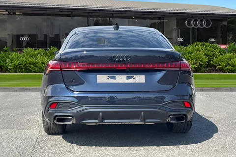  Audi A5 2.0 TFSI Edition 1 Saloon S Tronic Euro 6 (s/s) 5dr Thumbnail #4