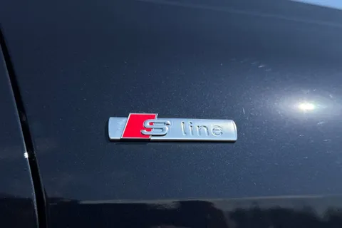  Audi A5 2.0 TFSI Edition 1 Saloon S Tronic Euro 6 (s/s) 5dr Thumbnail #29