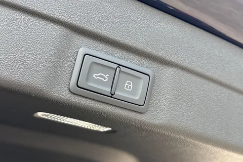  Audi A5 2.0 TFSI Edition 1 Saloon S Tronic Euro 6 (s/s) 5dr Thumbnail #37