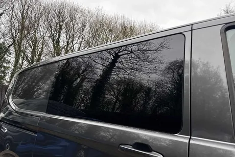 27 of 50 for Volkswagen Transporter 2.0 TDI 150 Commerce Pro Kombi Conversion 4MOTION Auto