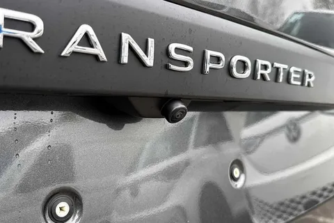 34 of 50 for Volkswagen Transporter 2.0 TDI 150 Commerce Pro Kombi Conversion 4MOTION Auto