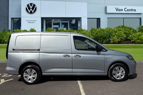 BD26TZW Volkswagen Caddy 2.0 TDI 102PS Commerce Pro Van [Tech Pack] Thumbnail #3