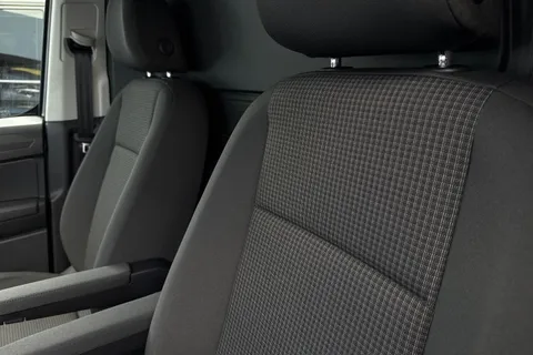 BD26TZW Volkswagen Caddy 2.0 TDI 102PS Commerce Pro Van [Tech Pack] Thumbnail #13