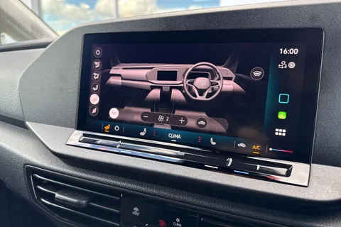 BD26TZW Volkswagen Caddy 2.0 TDI 102PS Commerce Pro Van [Tech Pack] Thumbnail #18